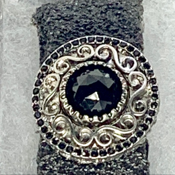 Fashion Jewelry Combo Ring and magnetic bracelet - Picture 4 of 7